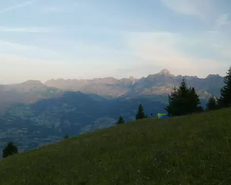 2026-07-14-06h34m22 Lever du jour sur les Aravis