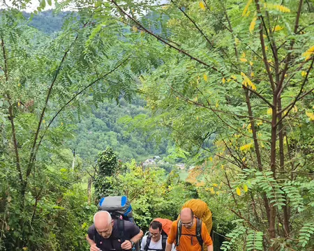 2026-08-21-13h54m20 Montée ou montées au programme de l'après-midi après avoir passé plus d'une heure à attendre que la pluie cesse