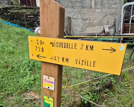 2026-08-21-14h07m53 Ouf, nous ne faisons pas strictement le GR738 et nous n'allons que jusqu'à Chamrousse