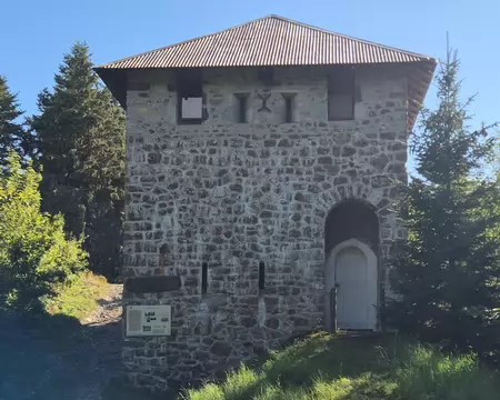 2026-08-21-16h51m52 Notre batiment pour la nuit