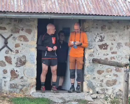 2026-08-21-19h44m31 C'est l'heure de se brosser les dents mais il pleut !
