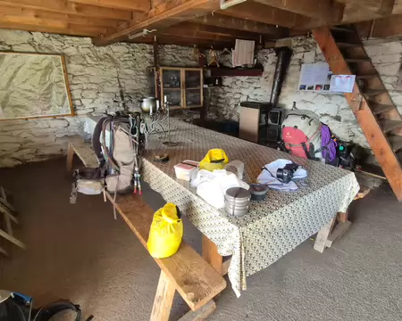 2026-08-22-16h53m00 le refuge de La Perrière