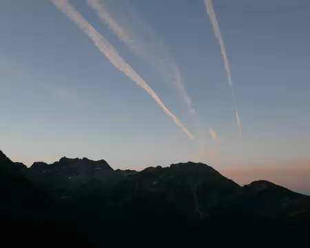 2026-08-23-06h42m31 Premières lueurs