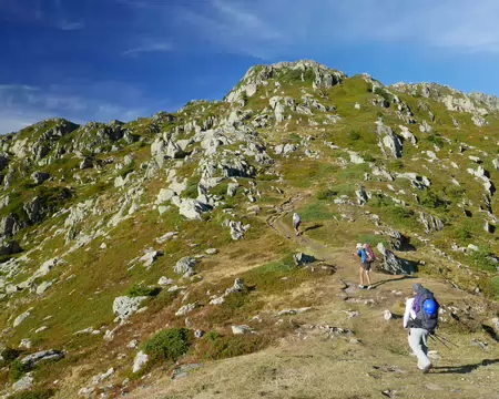 2026-08-26-08h34m58 En route pour le premier objectif : la brèche de la roche fendue