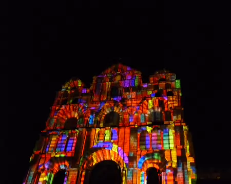 P1230554 Illuminations sur la façade de la cathédrale...