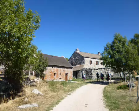 P1230771 Hameau de Bellecoste...