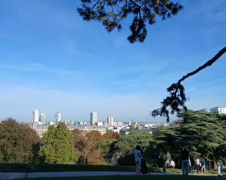 011 Vue sur les immeubles du 19ème arrondissement de Paris