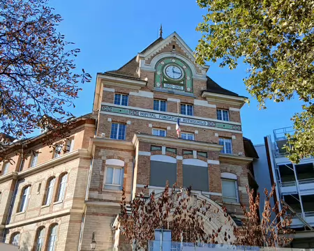 029 L’hôpital-fondation Rothschild (1905) au pied de la butte Bergeyre
