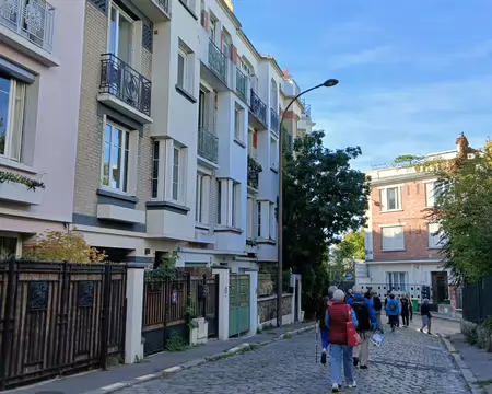 031 Maisons Art déco dans la rue pavée Philippe Hecht