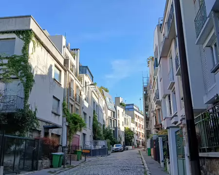 032 La rue Philippe Hecht traverse la petite cité d’est en ouest