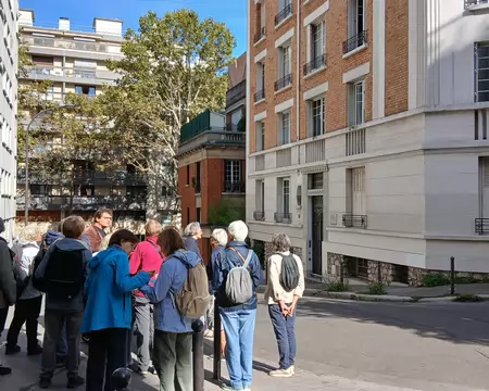 047 Dans la rue Lardennois, au pied de la butte Bergeyre