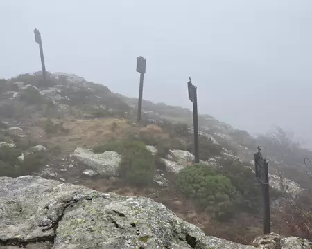 054 Arrivée du chemin de Croix.