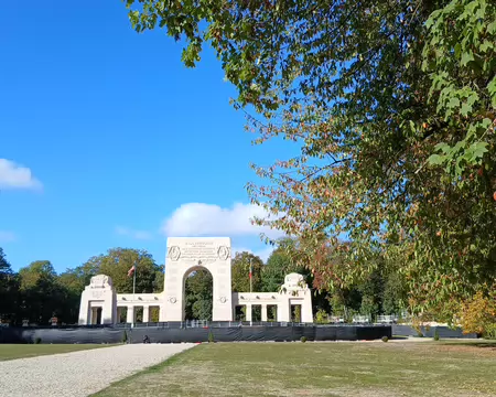 018 Ce mémorial rend hommage aux jeunes volontaires américains engagés dans les premiers combats aériens dès 1916, avant l’entrée en guerre des Etats-Unis (avril...