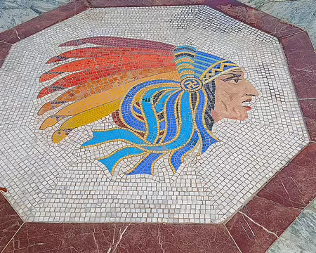 022 L’emblème de l’Escadrille Lafayette est un Indien, symbole de force et de courage