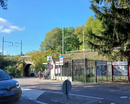018 Passage près de la gare de Petit Jouy - Les Loges