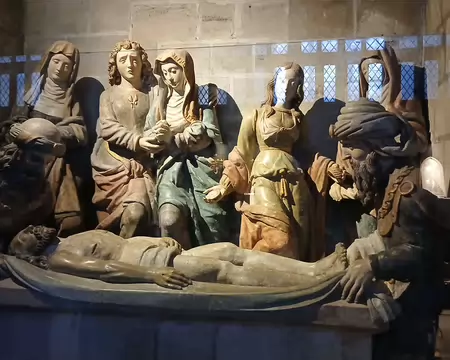 045 La Mise au Tombeau (1522) dans la collégiale Notre Dame