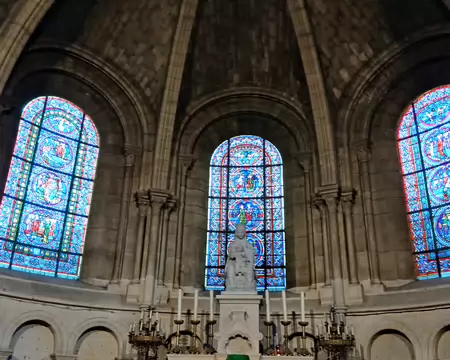 048 Les verrières du chœur, dans la chapelle de la Vierge, sont les plus anciennes (1871)