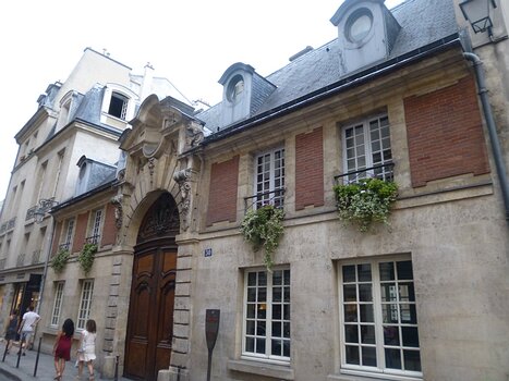 2017-07 Paris Le marais Dominique F, détail sortie