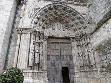 2018-03 Etampes Dominique F, détail sortie