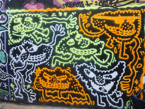 2018-08 Street Art - Rive droite Dominique F, détail sortie