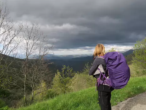 2019-05 Cévennes sud Marie-France P, détail sortie