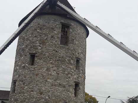 2019-10 Montfermeil Danielle H, détail sortie