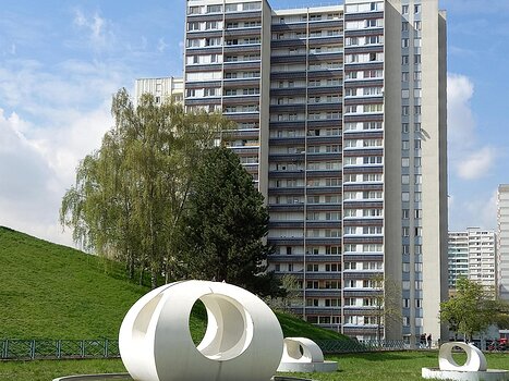 2021-04 Bobigny Hélène B, détail sortie