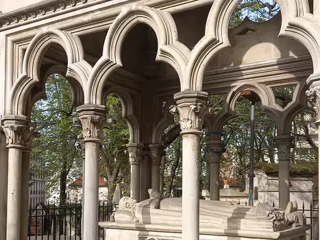 2021-04 Charonne Hélène B, détail sortie