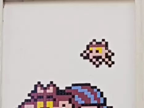 2021-04 Street Art (Paris) Céline F, détail sortie