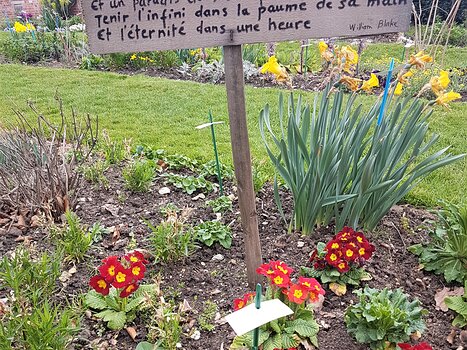 2021-04 Vincennes Céline F, détail sortie