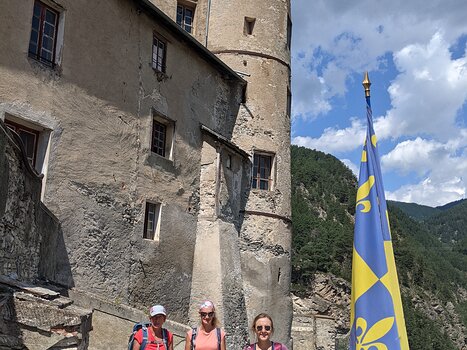 2021-07 Queyras Marie-Hélène C, Isabelle G, Xavier L, détail sortie