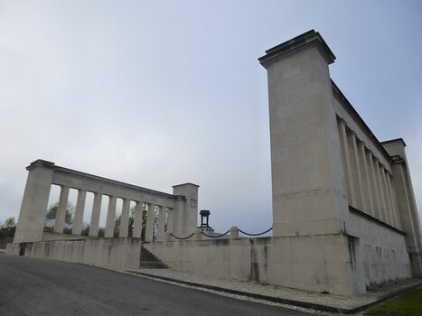 2022-11 Montfaucon d'Argonne Dominique F, détail sortie