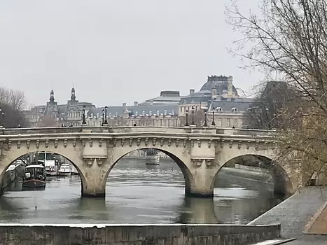 2022-12 Cité-Concorde Dominique B, détail sortie