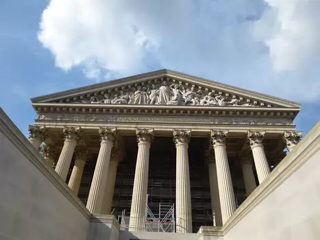 2023-06 Les Tuileries Dominique F, détail sortie