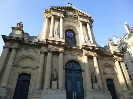 2023-06 Paris Dominique F, détail sortie