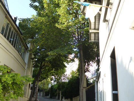 2023-07 Paris Dominique F, détail sortie