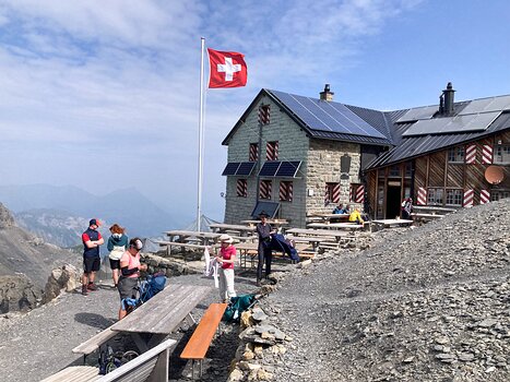 2023-07 Via Alpina Suisse Claire B, Rachida L, Isabelle M, Arnaud M, Baptiste M, Xavier L, détail sortie