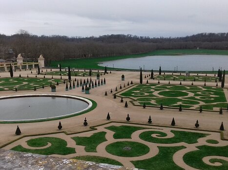 2024-02 Versailles Jocelyne D, détail sortie