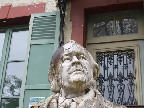 2024-06 Champagne-sur-Oise Dominique F, détail sortie