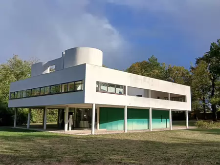 2026-10 Villa Savoye Jocelyne D, détail sortie