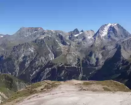 52 49 Panorama au sommet du Petit Mont-Blanc 2677m.jpg