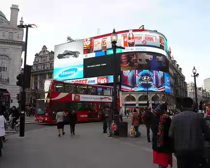 PXL124 Picadilly Circus