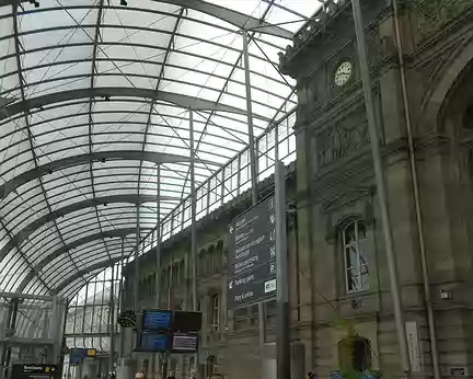 PXL000 Gare de Strasbourg inaugurée en 1883 et installation de la verrière en 2007