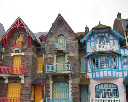 PXL024 Villas colorées à Mers-les-Bains