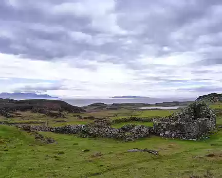 PXL334 Ruines et îles au sud de Skye [photo JCR]