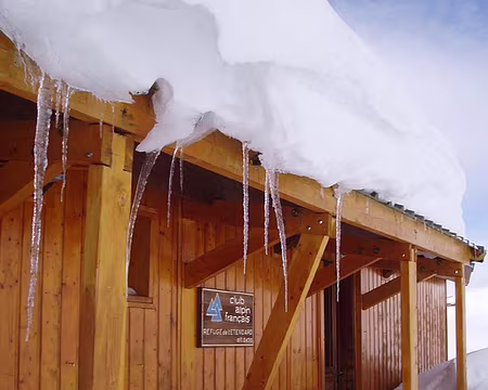 0022 Le refuge de l'Etendard. (CAF)