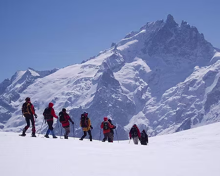 0025 Les Cafistes et la Meije.