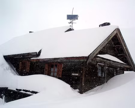 24 arrivée au refuge du Ricou, un refuge tout à fait recommandable...