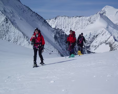 028 ... d'un pas dynamique ...