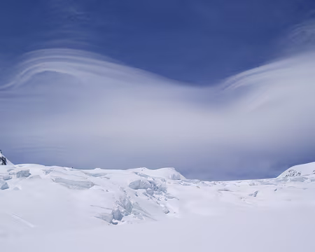 048 Les nuages aussi.